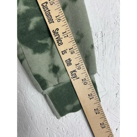 Authentic Guns N Roses Sweatshirt Womens Medium Graphic Print Tie-Dye Green Camo - Picture 7 of 9